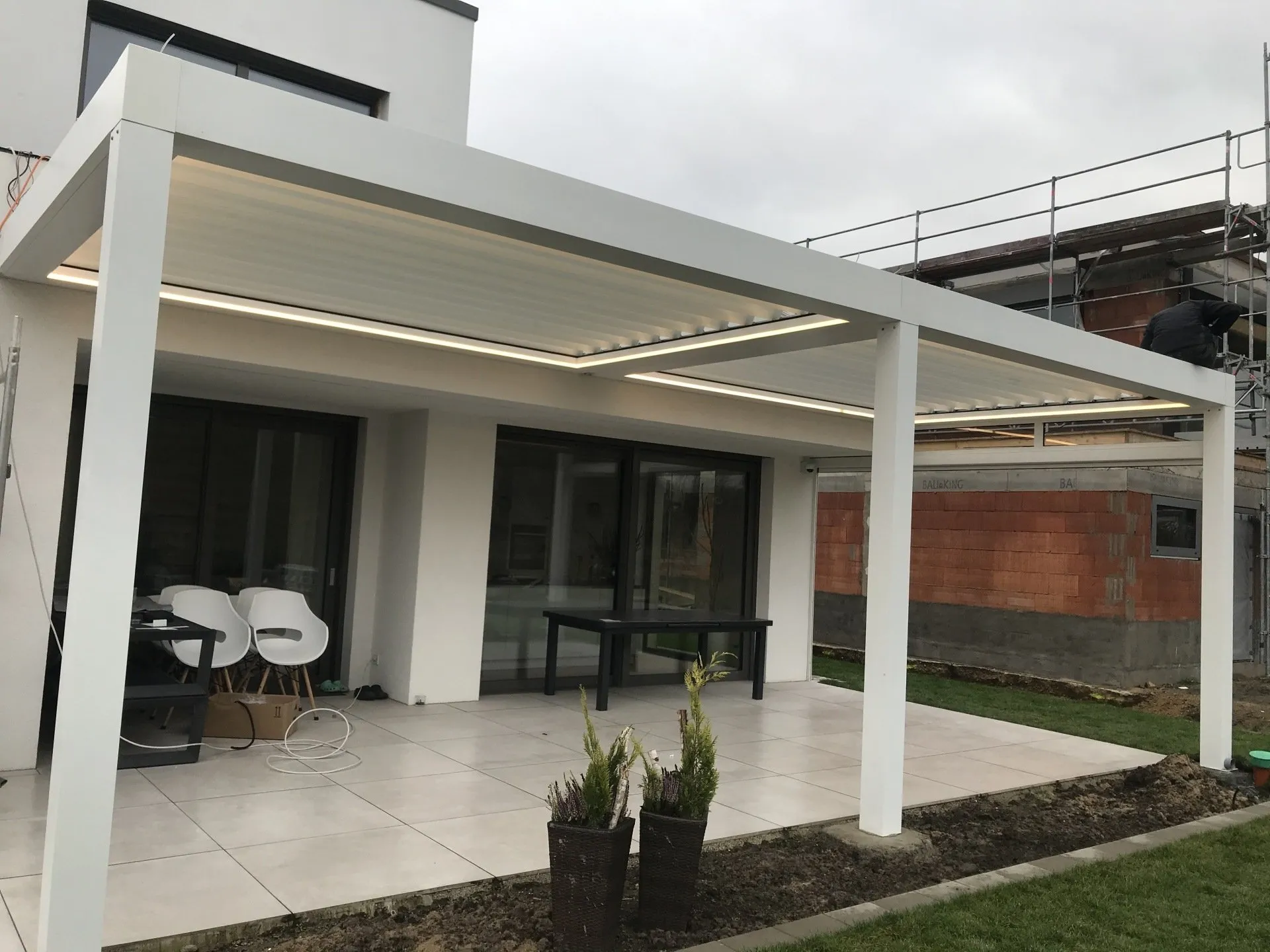 Reliable Solutions, Professional Service Image